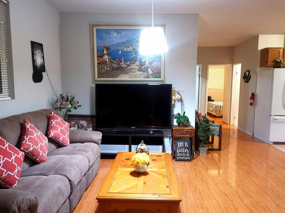 Pasadena single house 3b1b 三房一厅一厨一浴公寓 外观 照片