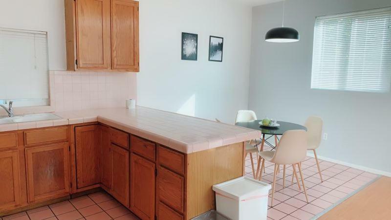 Pasadena single house 3b1b 三房一厅一厨一浴公寓 外观 照片
